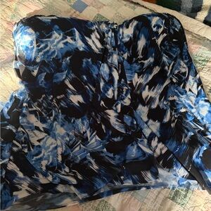 Blue & Black Abstract Strapless swim top
